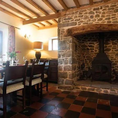 Perfect Cottage Retreat Near The Brecon Beacons Llanwrda Exterior photo