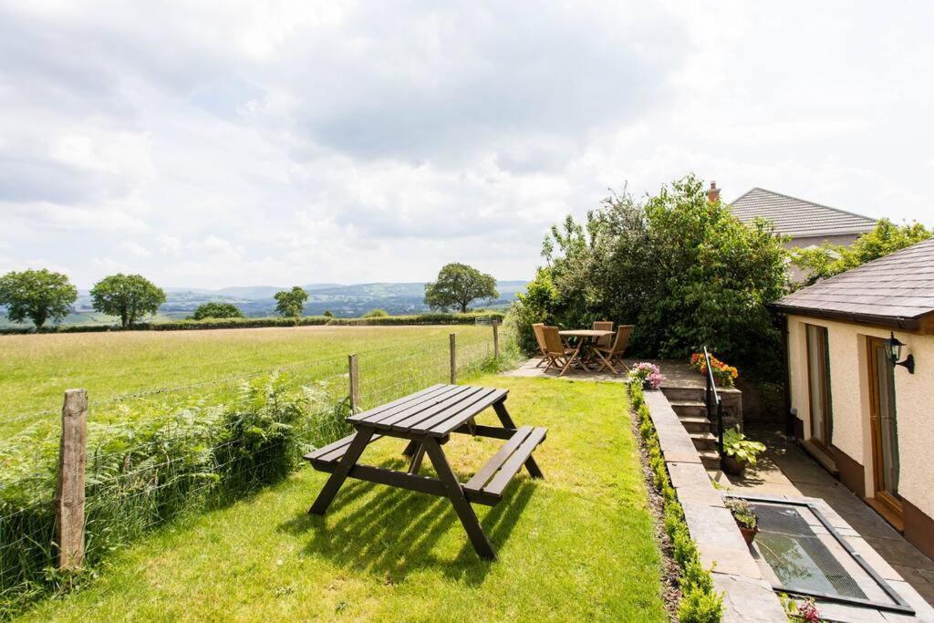 Perfect Retreat Near The Brecon Beacons Llanwrda