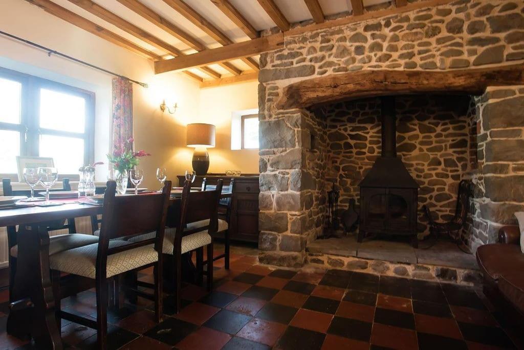 Perfect Retreat Near The Brecon Beacons Holiday home